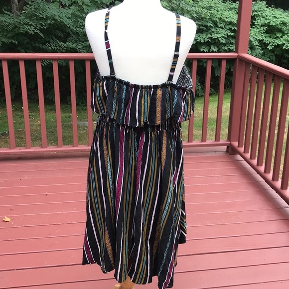 TORRID 3X black multi ruffled smocked dress - Picture 4 of 9